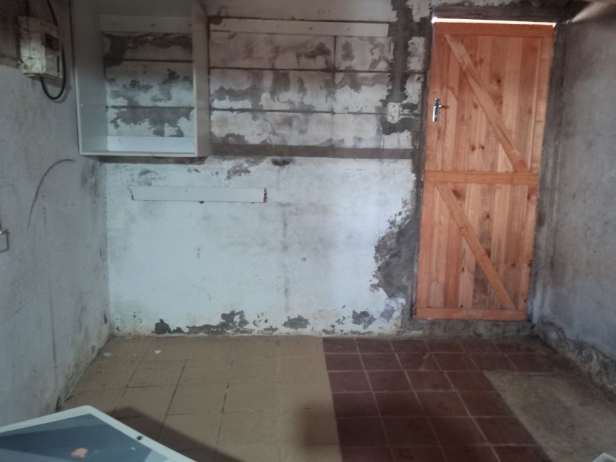 Bedroom Property for Sale in Kwa Nobuhle Eastern Cape